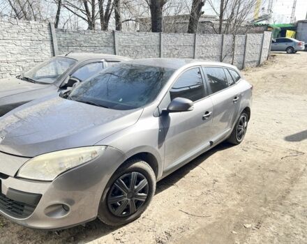 Серый Рено Меган, объемом двигателя 1.5 л и пробегом 230 тыс. км за 6000 $, фото 1 на Automoto.ua