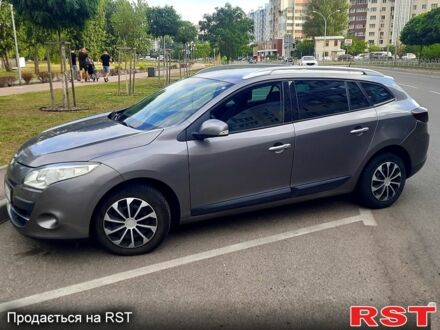 Рено Меган 2009 у Черкасах на Automoto.ua Сірий Рено Меган, об'ємом двигуна 1.4 л та пробігом 131 тис. км за 6500 $, фото 1 на Automoto.ua