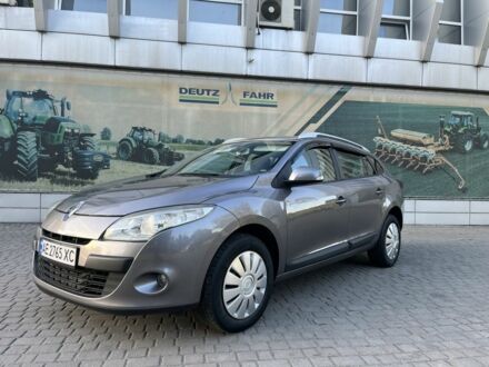 Рено Меган 2009 у Дніпро (Дніпропетровську) на Automoto.ua Сірий Рено Меган, об'ємом двигуна 1.6 л та пробігом 240 тис. км за 5999 $, фото 1 на Automoto.ua