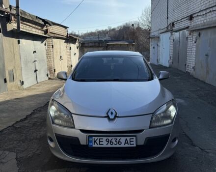 Серый Рено Меган, объемом двигателя 0 л и пробегом 370 тыс. км за 5100 $, фото 1 на Automoto.ua