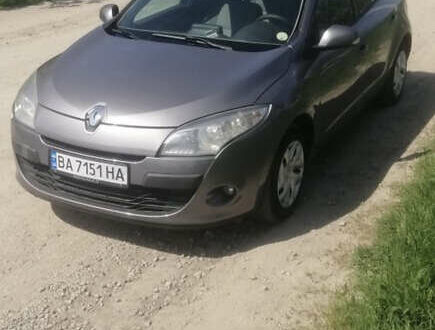 Сірий Рено Меган, об'ємом двигуна 1.46 л та пробігом 212 тис. км за 6700 $, фото 1 на Automoto.ua