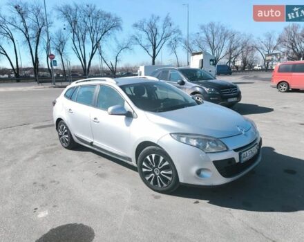 Серый Рено Меган, объемом двигателя 1.46 л и пробегом 367 тыс. км за 5500 $, фото 1 на Automoto.ua