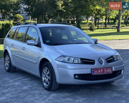 Серый Рено Меган, объемом двигателя 1.6 л и пробегом 197 тыс. км за 5700 $, фото 1 на Automoto.ua