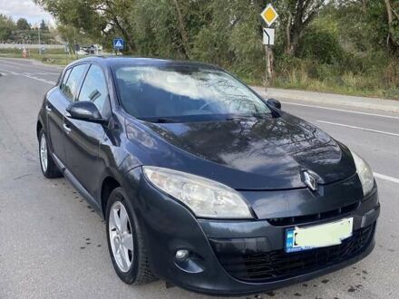 Рено Меган 2009 в Львове на Automoto.ua Серый Рено Меган, объемом двигателя 1.46 л и пробегом 288 тыс. км за 6350 $, фото 1 на Automoto.ua