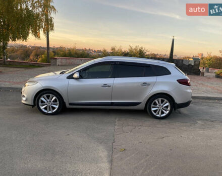 Серый Рено Меган, объемом двигателя 2 л и пробегом 302 тыс. км за 8000 $, фото 1 на Automoto.ua