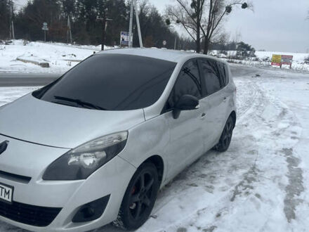 Серый Рено Меган, объемом двигателя 1.46 л и пробегом 270 тыс. км за 6500 $, фото 1 на Automoto.ua