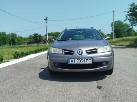 Рено Меган 2009 в Киеве на Automoto.ua Серый Рено Меган, объемом двигателя 1.6 л и пробегом 200 тыс. км за 6500 $, фото 1 на Automoto.ua