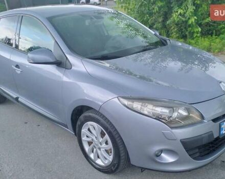 Серый Рено Меган, объемом двигателя 1.6 л и пробегом 234 тыс. км за 7500 $, фото 1 на Automoto.ua