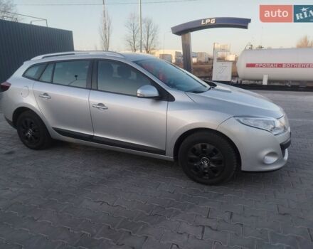 Серый Рено Меган, объемом двигателя 1.6 л и пробегом 215 тыс. км за 6900 $, фото 1 на Automoto.ua