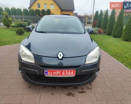 Серый Рено Меган, объемом двигателя 1.6 л и пробегом 250 тыс. км за 6200 $, фото 1 на Automoto.ua