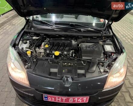 Сірий Рено Меган, об'ємом двигуна 1.6 л та пробігом 248 тис. км за 6599 $, фото 1 на Automoto.ua