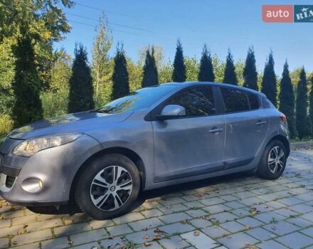 Сірий Рено Меган, об'ємом двигуна 1.6 л та пробігом 131 тис. км за 6750 $, фото 1 на Automoto.ua