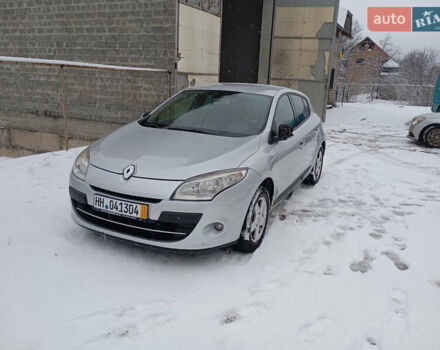 Сірий Рено Меган, об'ємом двигуна 1.6 л та пробігом 176 тис. км за 5750 $, фото 1 на Automoto.ua