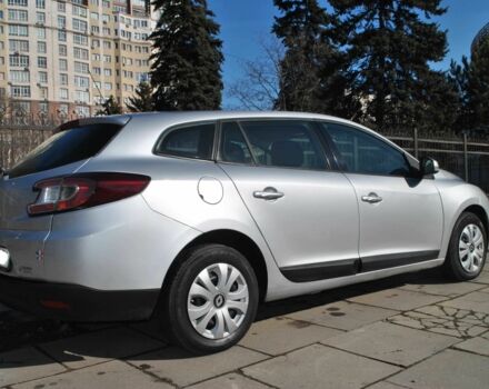 Сірий Рено Меган, об'ємом двигуна 1.5 л та пробігом 239 тис. км за 6600 $, фото 1 на Automoto.ua