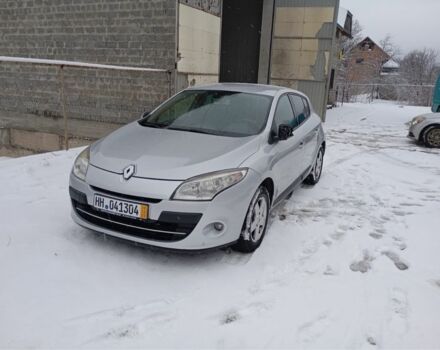 Серый Рено Меган, объемом двигателя 1.6 л и пробегом 176 тыс. км за 5750 $, фото 1 на Automoto.ua