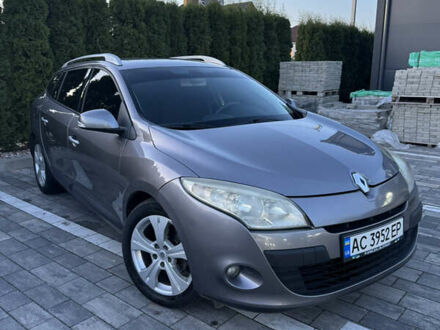 Рено Меган 2009 у Луцьку на Automoto.ua Сірий Рено Меган, об'ємом двигуна 1.46 л та пробігом 210 тис. км за 7200 $, фото 1 на Automoto.ua