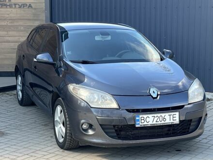 Рено Меган 2009 у Черкасах на Automoto.ua Сірий Рено Меган, об'ємом двигуна 1.5 л та пробігом 328 тис. км за 6200 $, фото 1 на Automoto.ua