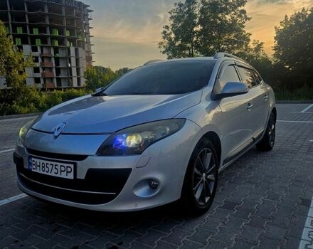 Серый Рено Меган, объемом двигателя 2 л и пробегом 236 тыс. км за 6700 $, фото 1 на Automoto.ua