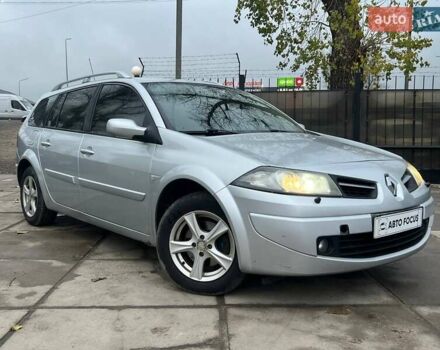 Серый Рено Меган, объемом двигателя 1.6 л и пробегом 263 тыс. км за 5590 $, фото 1 на Automoto.ua