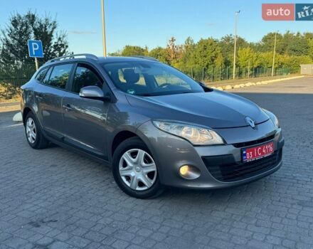 Сірий Рено Меган, об'ємом двигуна 1.6 л та пробігом 232 тис. км за 7100 $, фото 1 на Automoto.ua