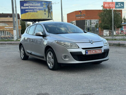 Рено Меган 2010 в Кропивницком (Кировограде) на Automoto.ua Серый Рено Меган, объемом двигателя 1.6 л и пробегом 180 тыс. км за 6550 $, фото 1 на Automoto.ua