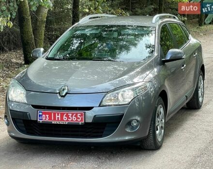 Серый Рено Меган, объемом двигателя 1.6 л и пробегом 228 тыс. км за 7200 $, фото 1 на Automoto.ua