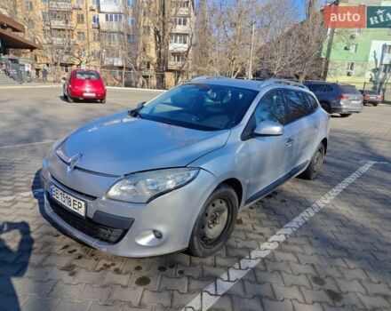 Серый Рено Меган, объемом двигателя 1.46 л и пробегом 330 тыс. км за 5200 $, фото 1 на Automoto.ua