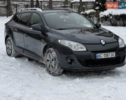 Серый Рено Меган, объемом двигателя 1.6 л и пробегом 353 тыс. км за 5800 $, фото 1 на Automoto.ua