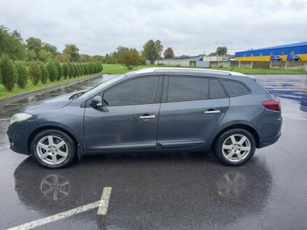 Рено Меган 2010 в Хмельнике на Automoto.ua Серый Рено Меган, объемом двигателя 1.5 л и пробегом 380 тыс. км за 6800 $, фото 1 на Automoto.ua