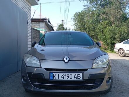 Рено Меган 2010 в Нежине на Automoto.ua Серый Рено Меган, объемом двигателя 1.5 л и пробегом 249 тыс. км за 7000 $, фото 1 на Automoto.ua