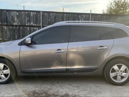 Серый Рено Меган, объемом двигателя 1.5 л и пробегом 320 тыс. км за 7000 $, фото 1 на Automoto.ua