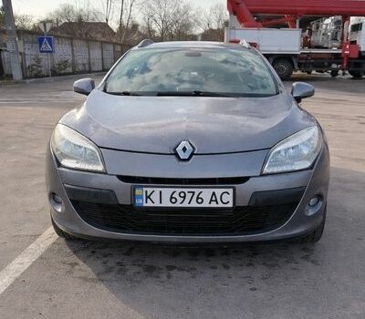 Серый Рено Меган, объемом двигателя 1.46 л и пробегом 273 тыс. км за 5600 $, фото 1 на Automoto.ua