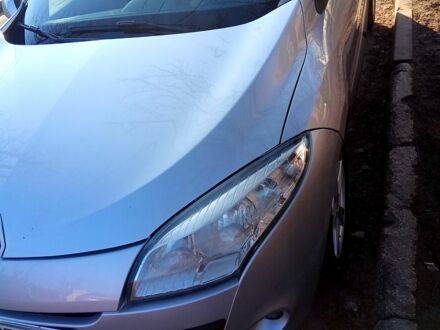 Сірий Рено Меган, об'ємом двигуна 1.5 л та пробігом 296 тис. км за 5500 $, фото 1 на Automoto.ua