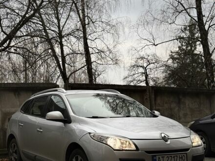 Серый Рено Меган, объемом двигателя 1.5 л и пробегом 310 тыс. км за 6500 $, фото 1 на Automoto.ua