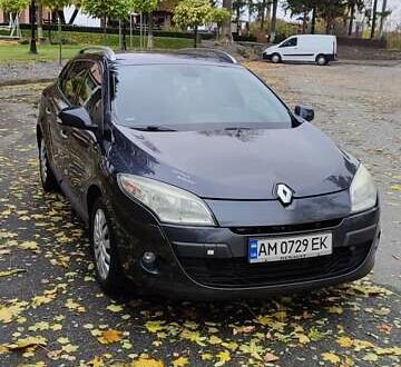 Рено Меган 2010 у Житомирі на Automoto.ua Сірий Рено Меган, об'ємом двигуна 1.87 л та пробігом 276 тис. км за 7500 $, фото 1 на Automoto.ua