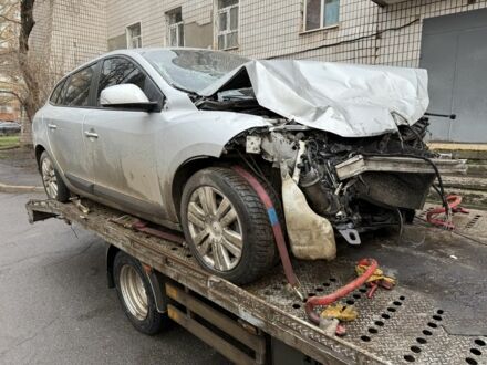 Сірий Рено Меган, об'ємом двигуна 1.5 л та пробігом 200 тис. км за 2050 $, фото 1 на Automoto.ua