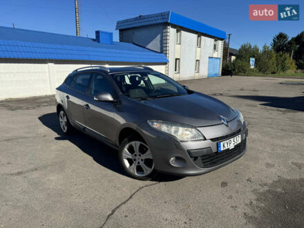 Рено Меган 2010 в Радивилове на Automoto.ua Серый Рено Меган, объемом двигателя 1.6 л и пробегом 217 тыс. км за 6850 $, фото 1 на Automoto.ua