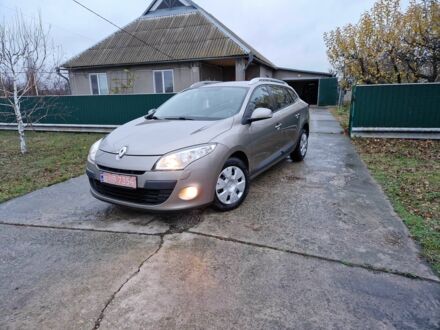 Сірий Рено Меган, об'ємом двигуна 1.6 л та пробігом 238 тис. км за 7350 $, фото 1 на Automoto.ua