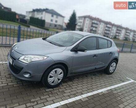 Сірий Рено Меган, об'ємом двигуна 1.6 л та пробігом 177 тис. км за 6400 $, фото 1 на Automoto.ua