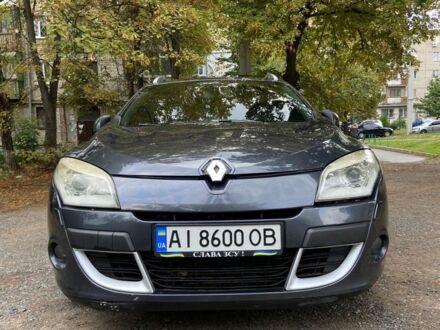 Рено Меган 2010 в Харькове на Automoto.ua Серый Рено Меган, объемом двигателя 1.5 л и пробегом 180 тыс. км за 7500 $, фото 1 на Automoto.ua