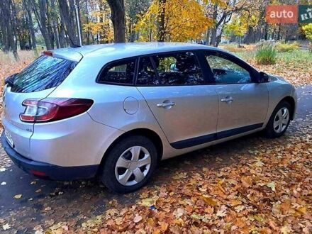 Серый Рено Меган, объемом двигателя 1.5 л и пробегом 200 тыс. км за 6999 $, фото 1 на Automoto.ua