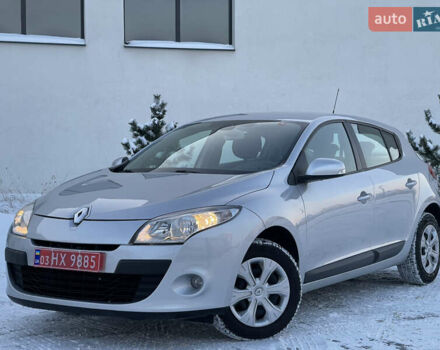 Серый Рено Меган, объемом двигателя 1.6 л и пробегом 172 тыс. км за 7399 $, фото 1 на Automoto.ua