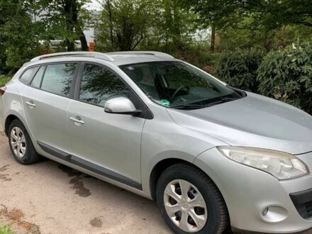 Серый Рено Меган, объемом двигателя 1.5 л и пробегом 254 тыс. км за 7499 $, фото 1 на Automoto.ua