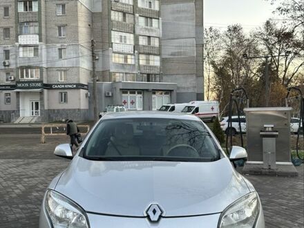 Сірий Рено Меган, об'ємом двигуна 1.5 л та пробігом 250 тис. км за 6999 $, фото 1 на Automoto.ua
