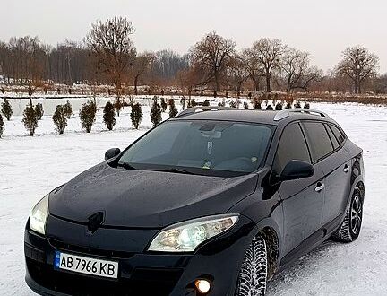 Сірий Рено Меган, об'ємом двигуна 1.5 л та пробігом 320 тис. км за 6600 $, фото 1 на Automoto.ua