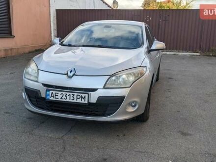 Серый Рено Меган, объемом двигателя 1.46 л и пробегом 274 тыс. км за 4599 $, фото 1 на Automoto.ua