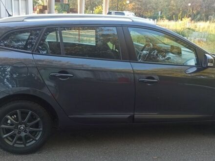 Серый Рено Меган, объемом двигателя 0 л и пробегом 205 тыс. км за 7200 $, фото 1 на Automoto.ua