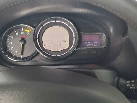 Рено Меган 2010 в Сумах на Automoto.ua Серый Рено Меган, объемом двигателя 1.6 л и пробегом 195 тыс. км за 7900 $, фото 1 на Automoto.ua