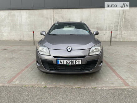 Серый Рено Меган, объемом двигателя 1.46 л и пробегом 191 тыс. км за 7000 $, фото 1 на Automoto.ua