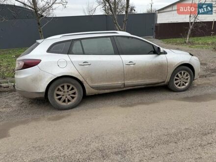 Сірий Рено Меган, об'ємом двигуна 1.46 л та пробігом 300 тис. км за 4200 $, фото 1 на Automoto.ua